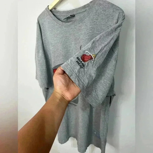 Vintage NBA Blue Label Miami Heat T-shirt Size XL - Picture 7 of 9